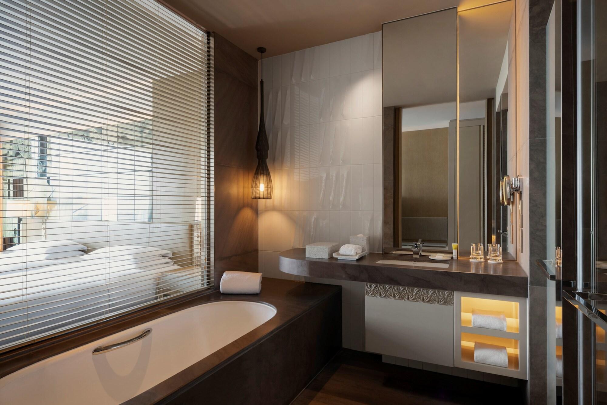 Hyatt Regency Suzhou Hotel Suzhou  Exterior photo